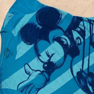 Disney Child XL (15/17) 💙 Velvet Sparkle Mickey T-shirt 👕